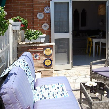 La Casa Sulla Spiaggia Apartament Nettuno Zewnętrze zdjęcie