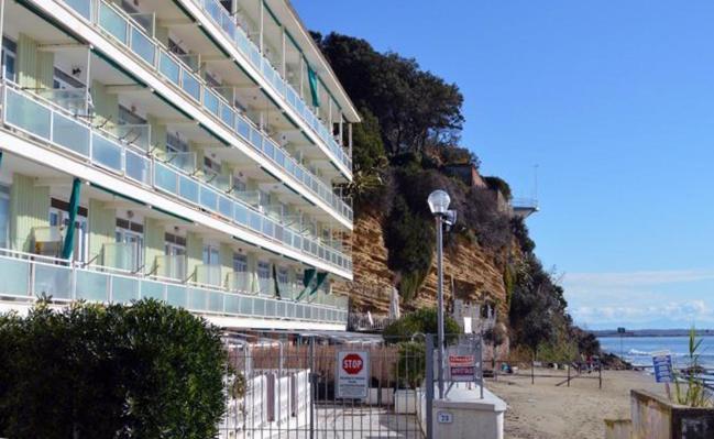 La Casa Sulla Spiaggia Apartament Nettuno Zewnętrze zdjęcie
